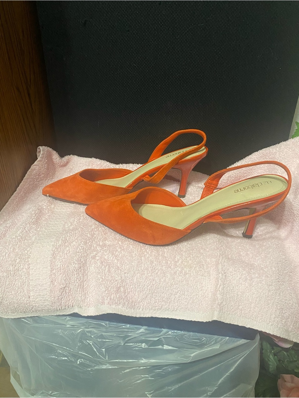 Liz Claiborne Pointed Slingback Pumps in Bright Orange Suede - Picture 2 of 5